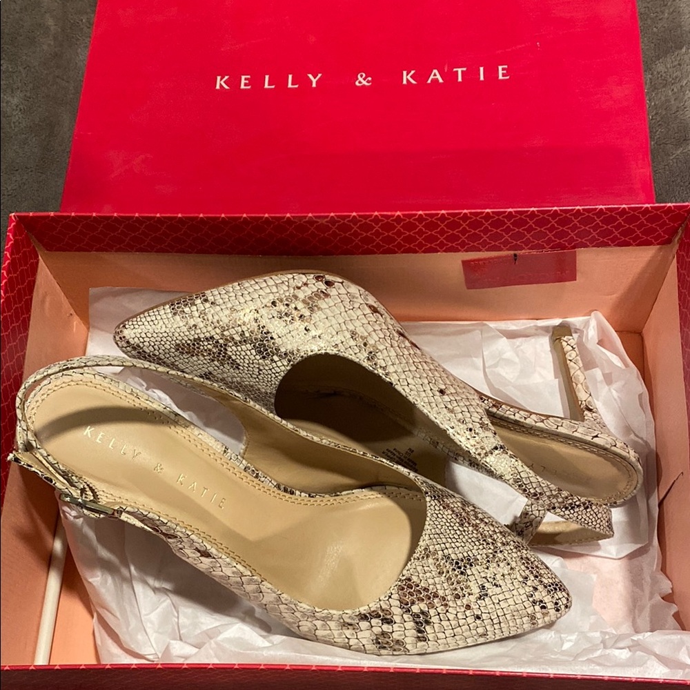 Kelly & Katie Women's Snakeskin Heels
